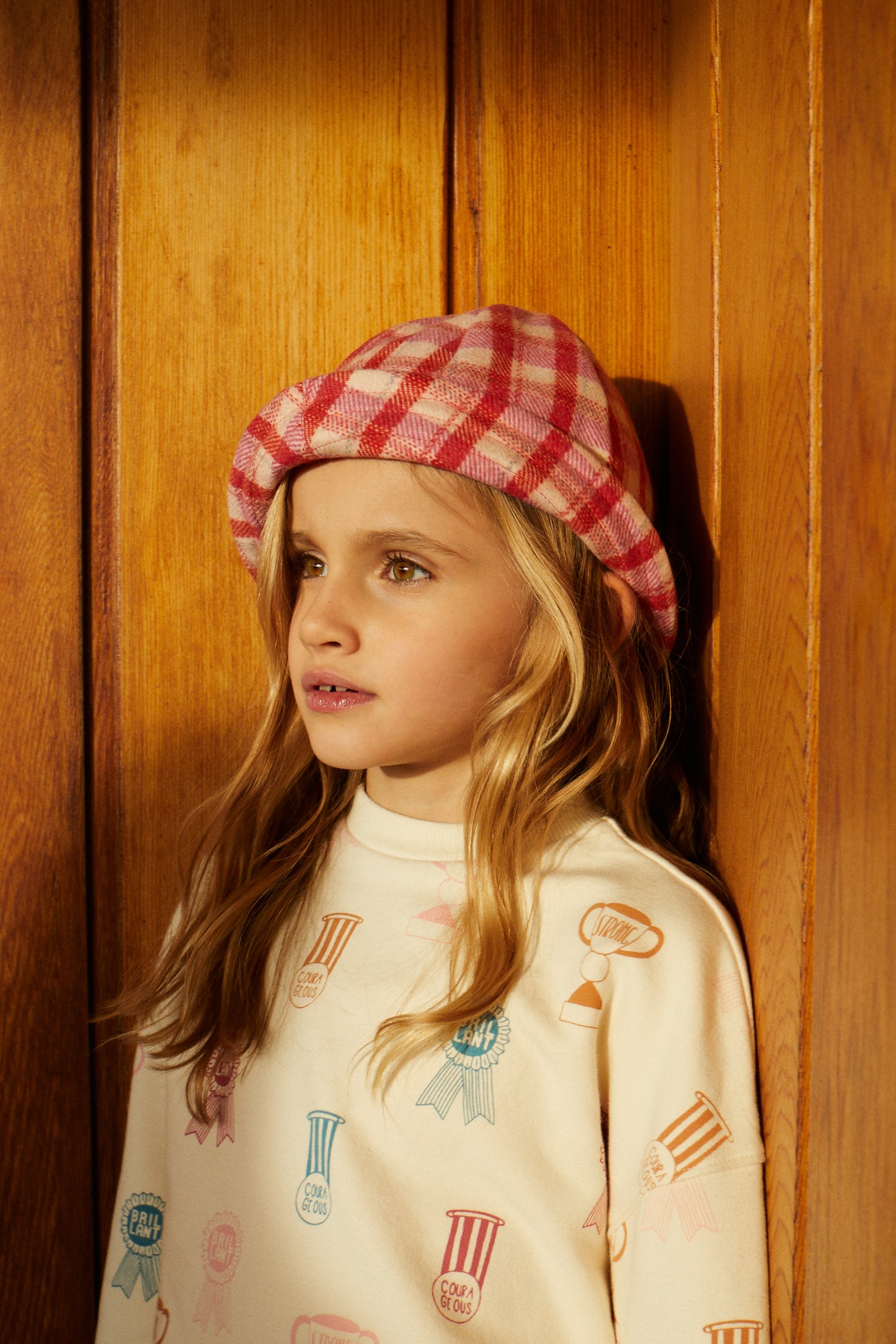 შაქრიანი შალის კლოში ქუდი