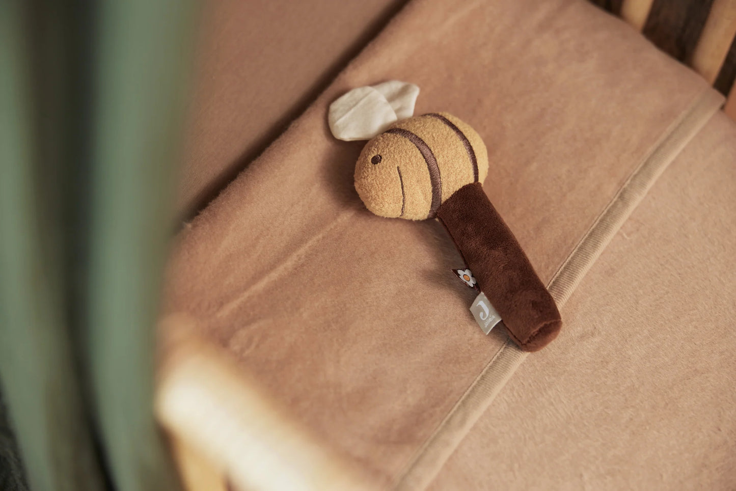 Rattle - Spring Garden - Bee