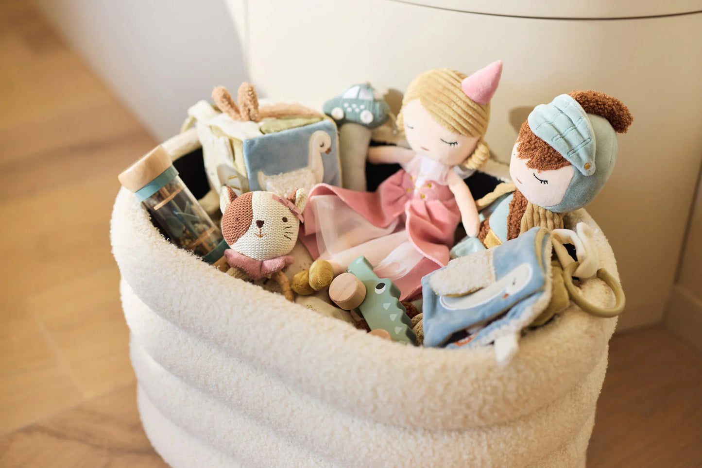 Stuffed Animal Lady Lynn