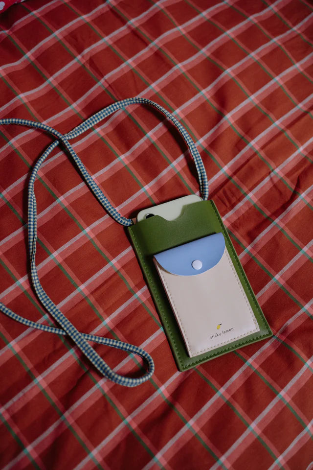 phone pouch | tickling grass
