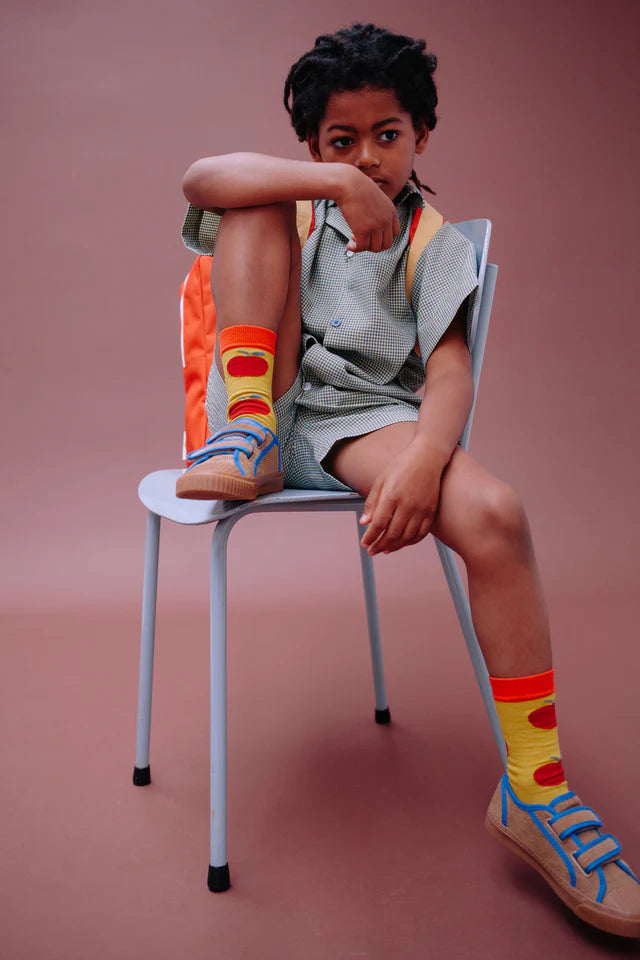 socks | lemon tree | apple