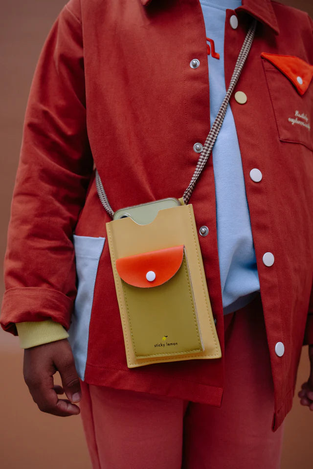 phone pouch | apple juice