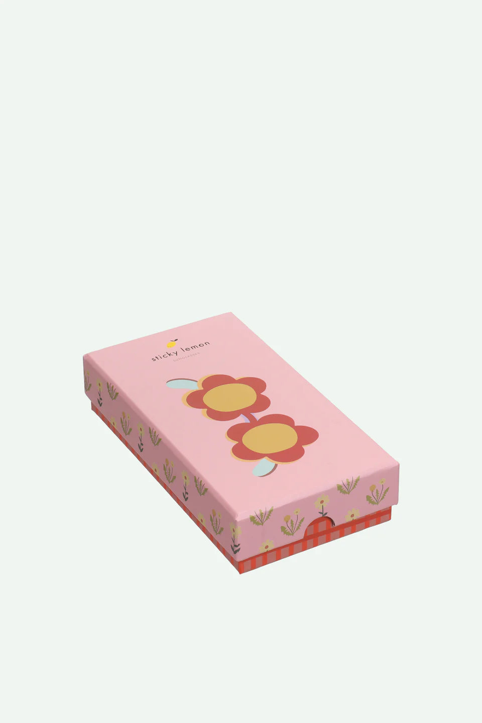 sunglasses | flower | apple juice + red apple