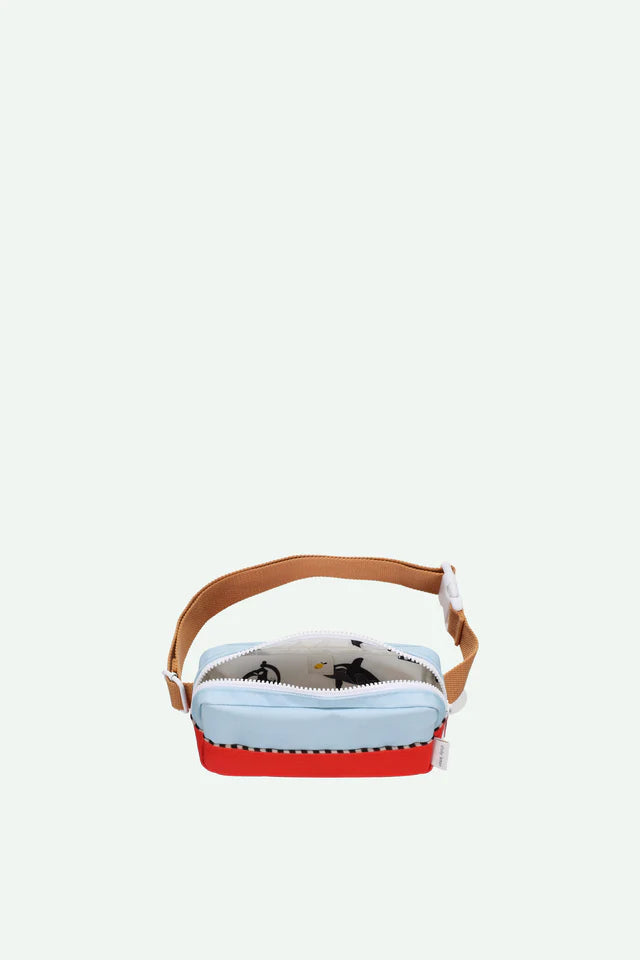 fanny pack | colourblocking | zissou blue