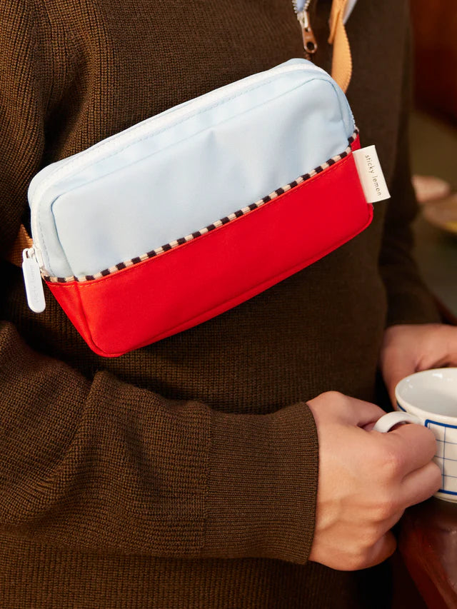 fanny pack | colourblocking | zissou blue